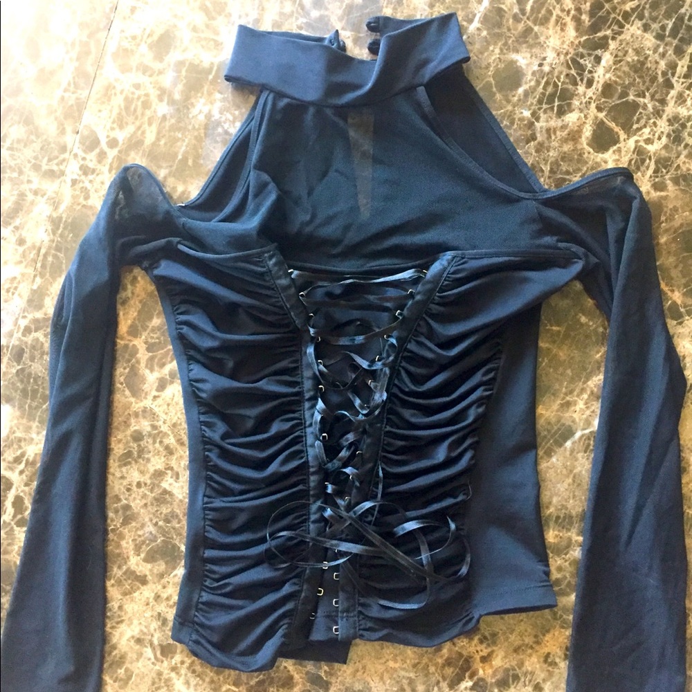 XS black cold shoulder lace up corset top.